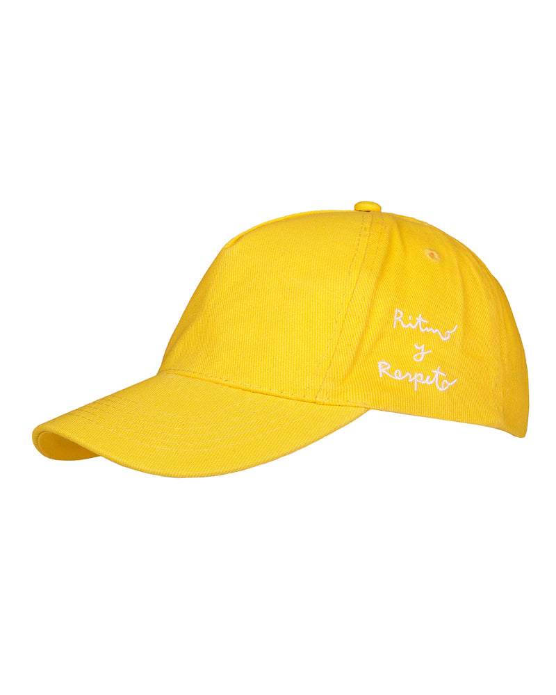 Gorra Ritmo y Respeto beisbolera regulable, estampado en letras blancas, color amarilla, accesorios originales, moda original