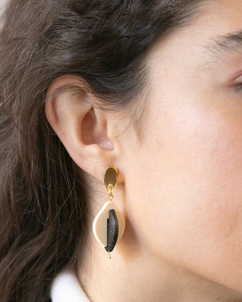 Pendientes impresos en 3d, dorado,
materiales reciclados, accesorios funcionales