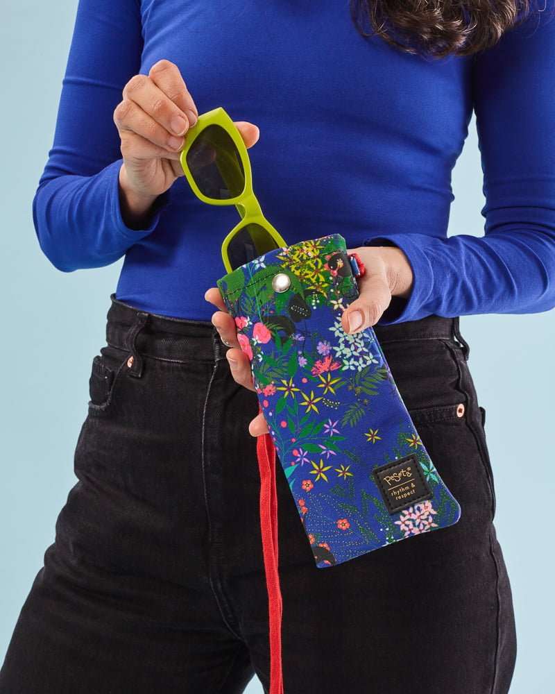 Funda de gafas/teléfono Nuria flores PET