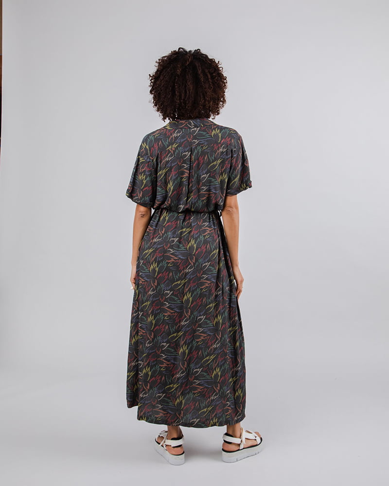 Vestido negro largo mujer primavera verano casual manga corta colección cápsula Brava Fabrics x peSeta