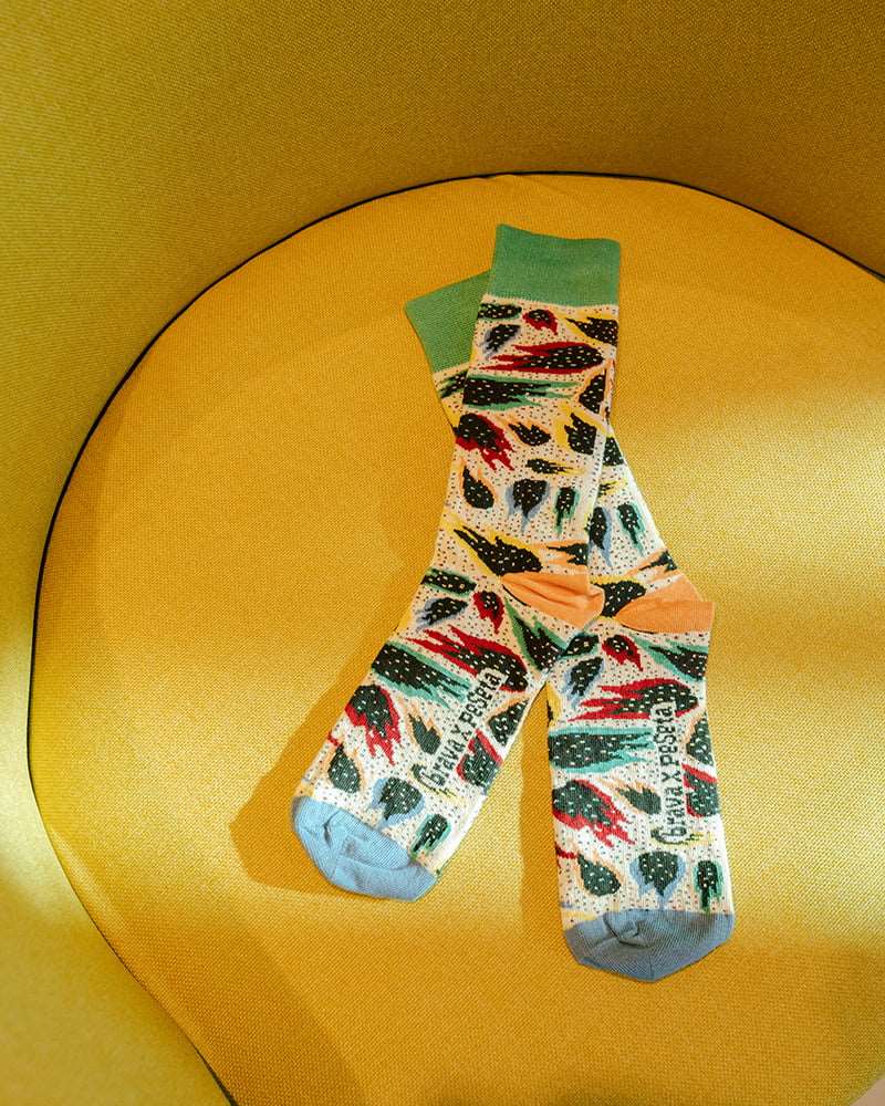 brava fabrics & peSeta colección cápsula calcetines estampados moda sostenible