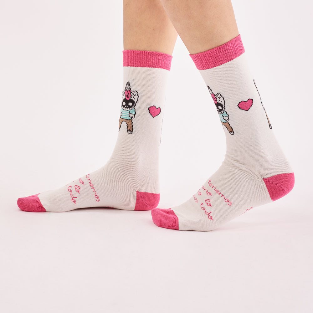 Calcetines con diseño exclusivo del Aitor Saraiba, diseños divertidos rojo y rosa, infante y corazon moda original, estampados originales