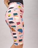 Leggings cortos Collage estampado colorido de figuras sobre un fondo rosa, tiendas en Madrid, series limitadas